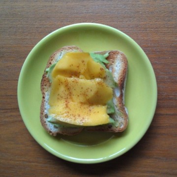 Tropical_Avocado_Toast_with_Mango_and_Chili_Powder