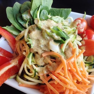 zoodles, zucchini noodle salad, vegan