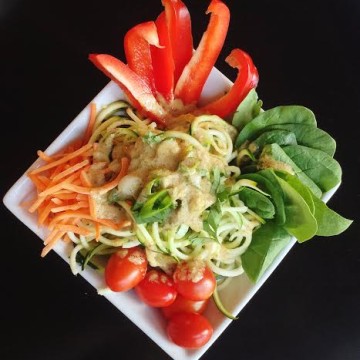 zoodles, zucchini noodle salad, vegan