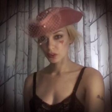 Vegan singer and poet - Emilie Autumn