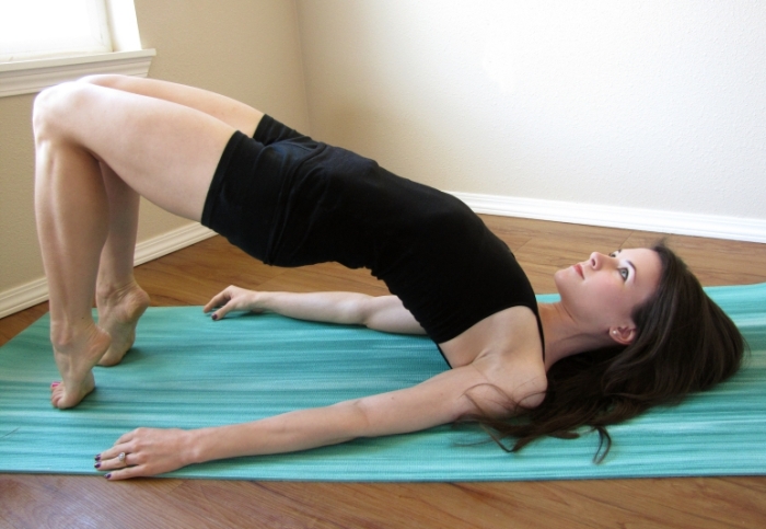 Pilates Bridge Workout: first position