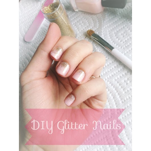 Natural Beauty: DIY Glitter Nails