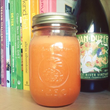 Energizing Carrot Grapefruit Basil Juice