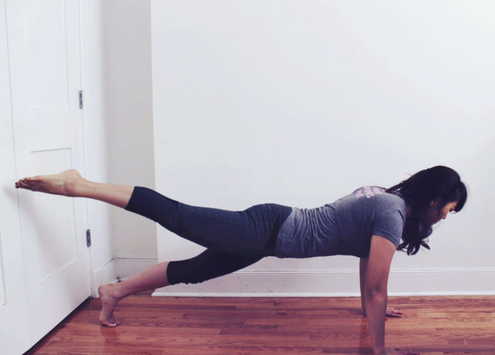 4 Toning Exercises for Core and Thighs