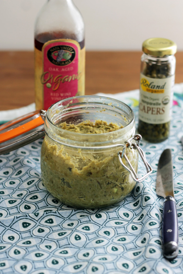 Healthy Snacks: Artichoke Tapenade