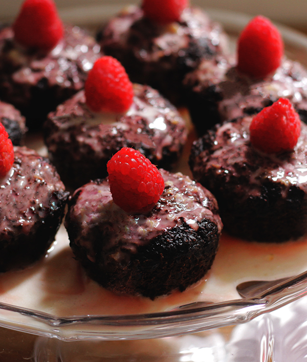 Healthy Dessert: Vegan Red Velvet Cupcakes | Peaceful Dumpling