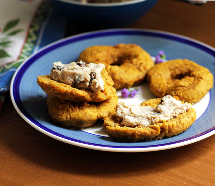 GF Pumpkin Bagels with Cinnamon Raisin Cashew Cream Cheese