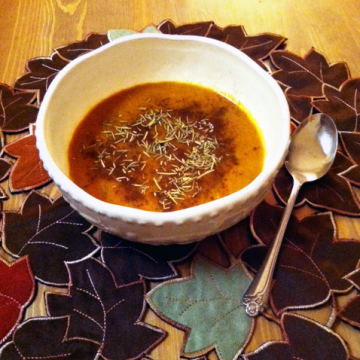 Sweet and Savory Vegan Pumpkin Soup Recipe