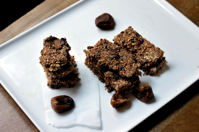 Vegan Granola Bar Recipe: Fig Chocolate Chip Hazelnut Bars
