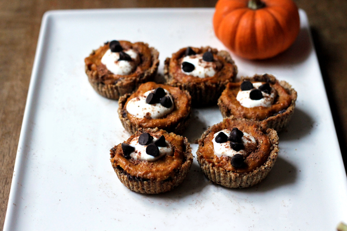 Best Vegan Pumpkin Pie Ever: Mini Chocolate Pumpkin Pie