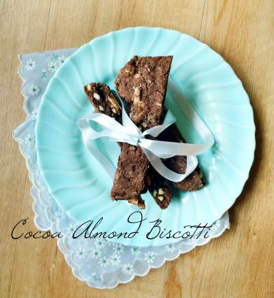 Vegan Holiday Recipes: Cocoa Almond Biscotti