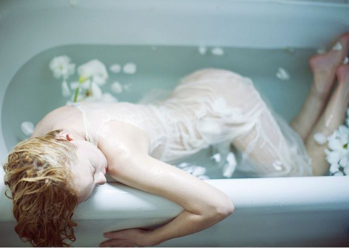Natural Beauty: How to Take the Best Bath of Your Life