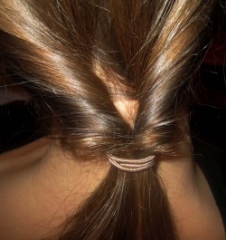 Pin-Up Ponytail Hair Tutorial