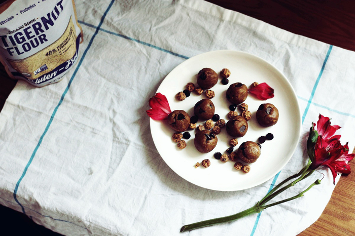 Raw Vegan Recipes: GF Paleo Cookie Dough Balls