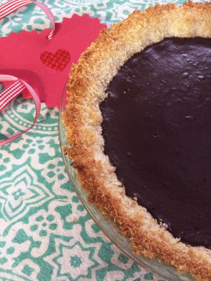 Vegan Pie Recipes: Paleo Chocolate Macaroon Pie