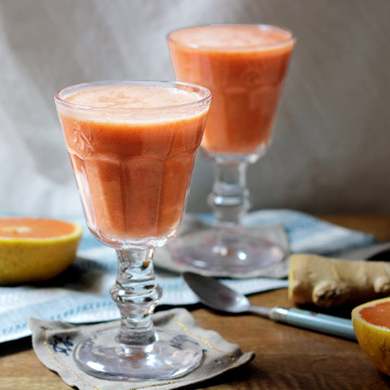 Vegan Pink Grapefruit Ginger Smoothie