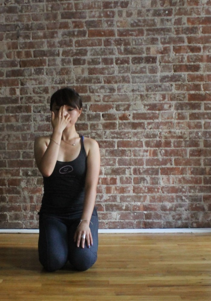Yoga for Acne | Alternate nose breathing