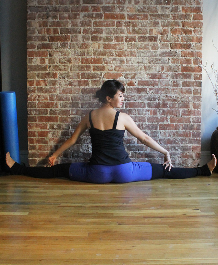 6 Dancer Stretches for Post Workout Recovery - Hips and Thighs