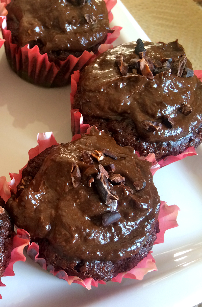Vegan Muffin Recipes: Vegan Chocolate Muffins with Avocado Frosting