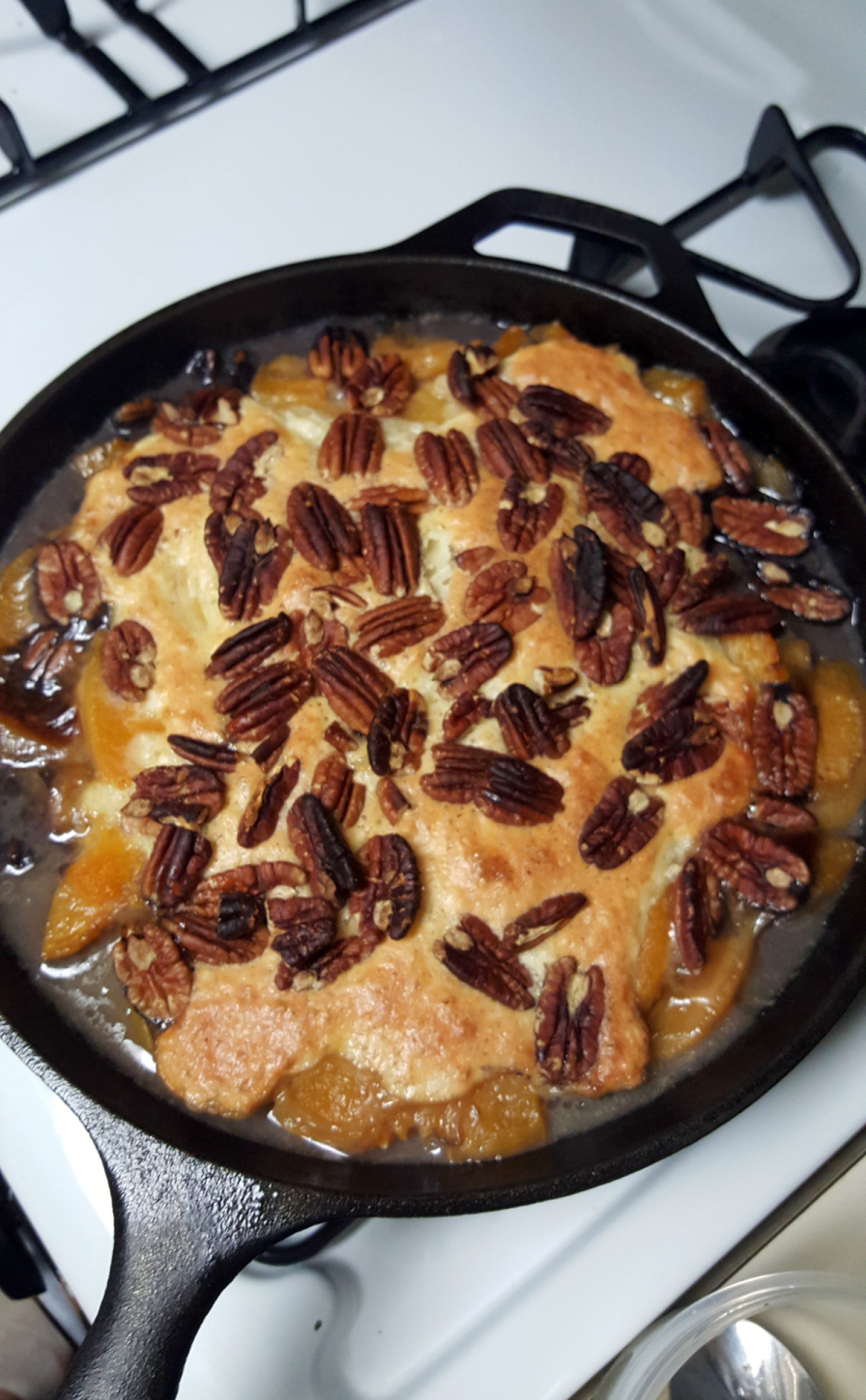 Vegan Thanksgiving Recipes: Easy Skillet Peach Cobbler