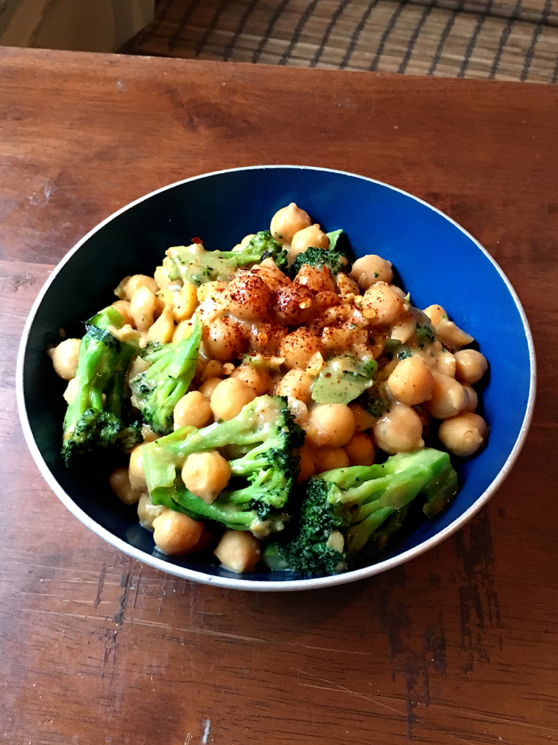 Healthy Lunch: Vegan Peanut Butter Chickpea and Broccoli