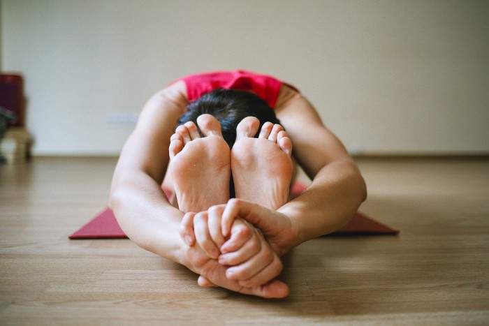 A Peaceful Practice: How to Choose a Yoga Mat | Peaceful Dumpling
