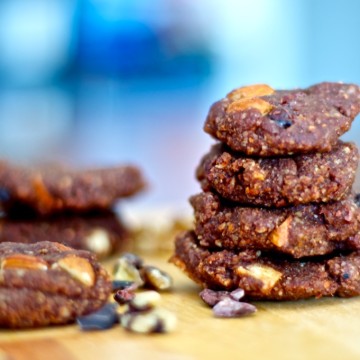 Raw Vegan Recipes: Raw Vegan Chocolate Almond Cookies