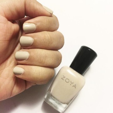 zoya_farah_nailpolish