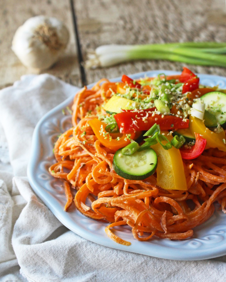 Healthy Dinner: Rainbow Veggie Sweet Potato Noodles