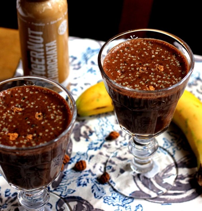 energizing_mexican_chocolate_mocha_horchata_smoothie4-700x731