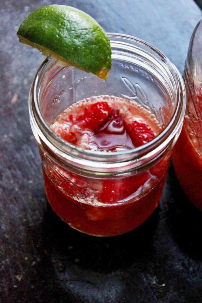 Healthy Drinks: Strawberry Ginger Kombucha Mocktail