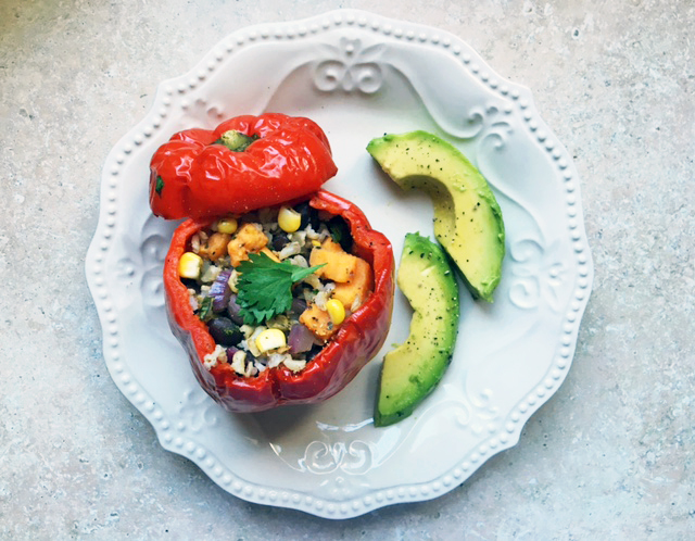 Vegan Tex-Mex Recipes: Bell Pepper Burrito Bowl