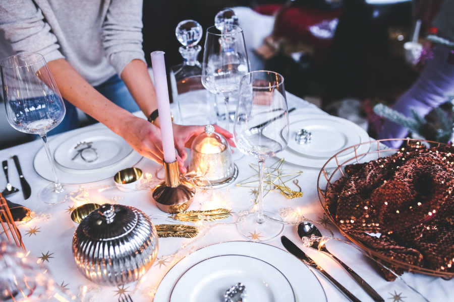 Throw the Cutest Holiday Party Ever with these Pro Party Planning Tips