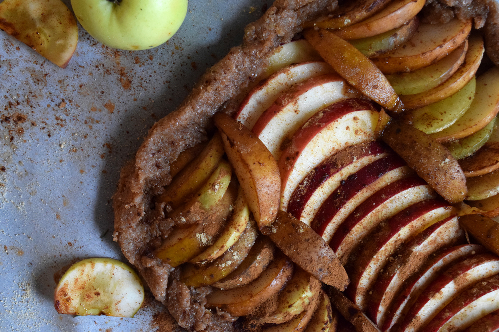 Vegan Thanksgiving Recipes: Pear Apple Tart