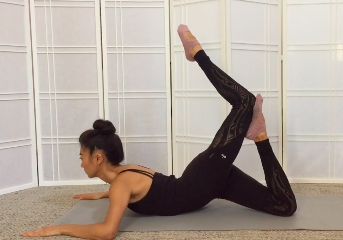 5 Exercises to Improve Back Flexibility and Prevent Hunchback (Video)