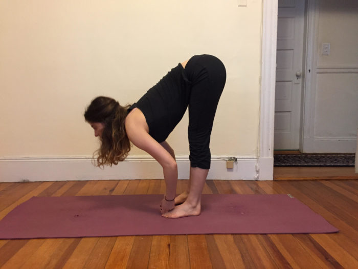 ashtanga_yoga_forward_fold