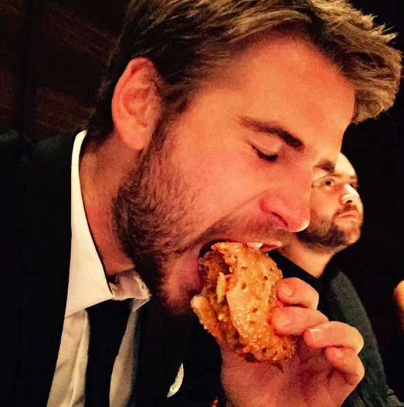 Liam Hemsworth Is All The Vegan Inspiration Your Man Needs