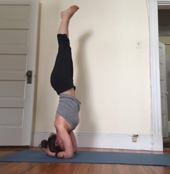 headstand-tips-for-balancing