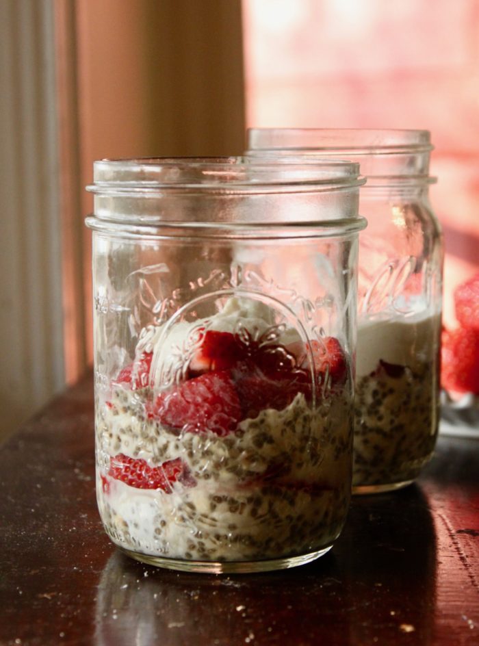 Vegan Breakfast Recipes: Strawberry Shortcake Overnight Oats