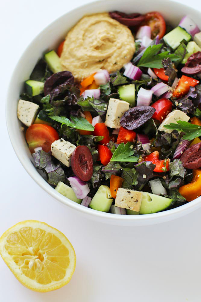 Healthy Lunch: Greek Hummus Power Bowl