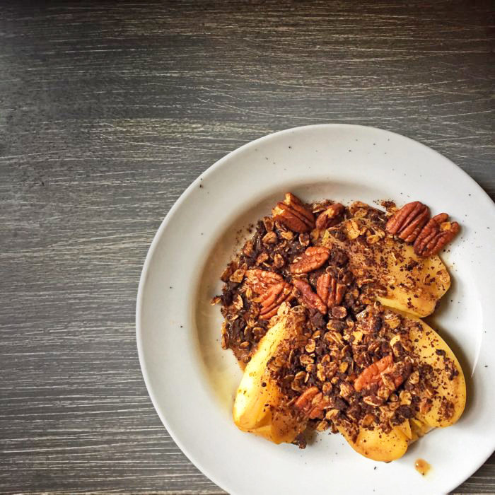 stovetop-vegan-apple-crumble