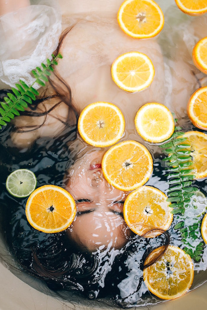 23 Ways To Use Lemon For Health & Beauty