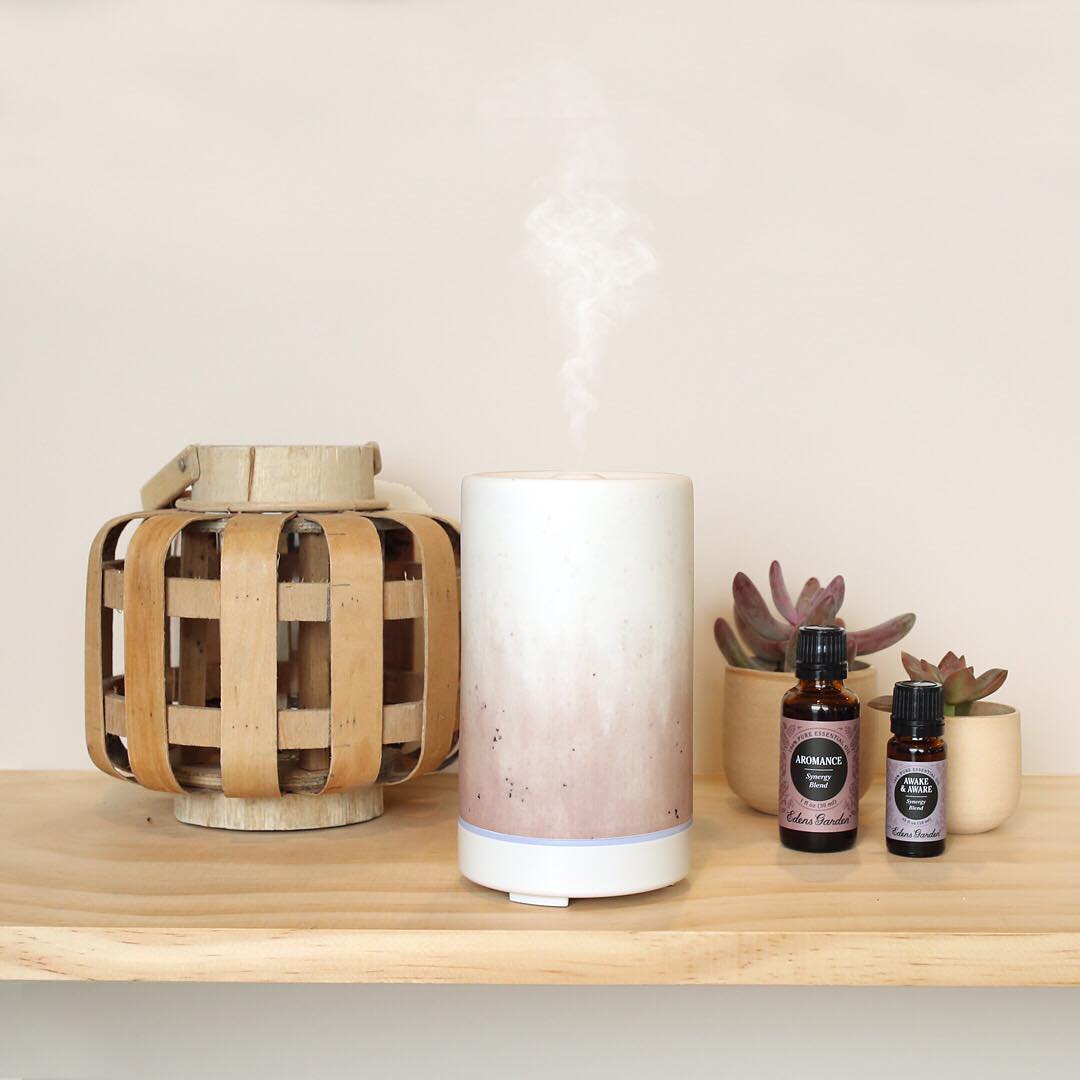 Essential Oil Diffuser Blends to Melt Stress