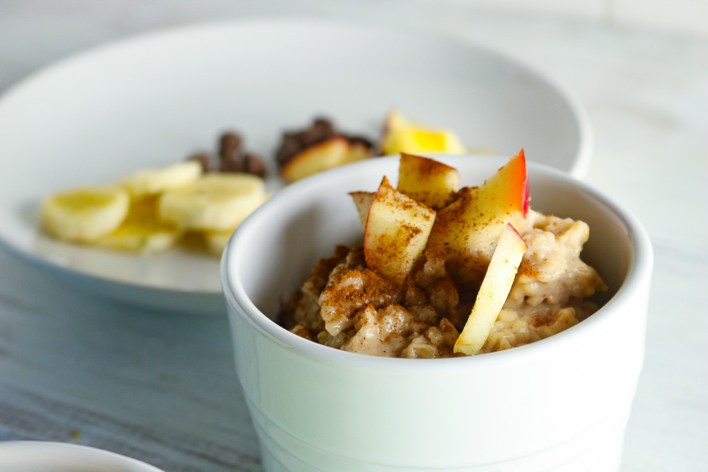 Slow Cooker Vegan Vanilla Oatmeal