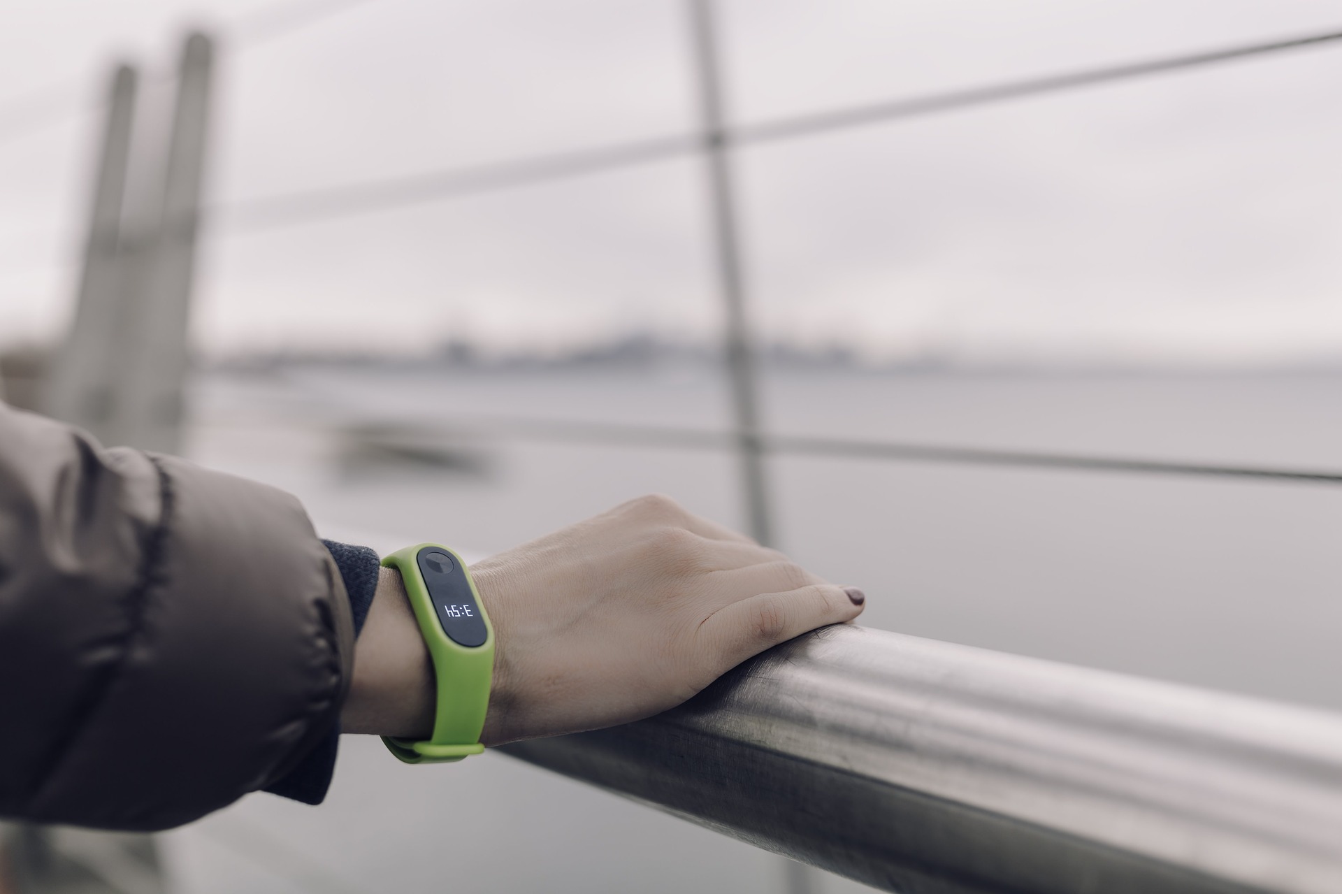 Are Fitness Trackers Encouraging Eating Disorder? Here's What You Should Know