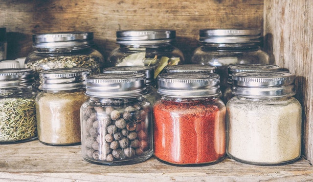 food-pantry-spices