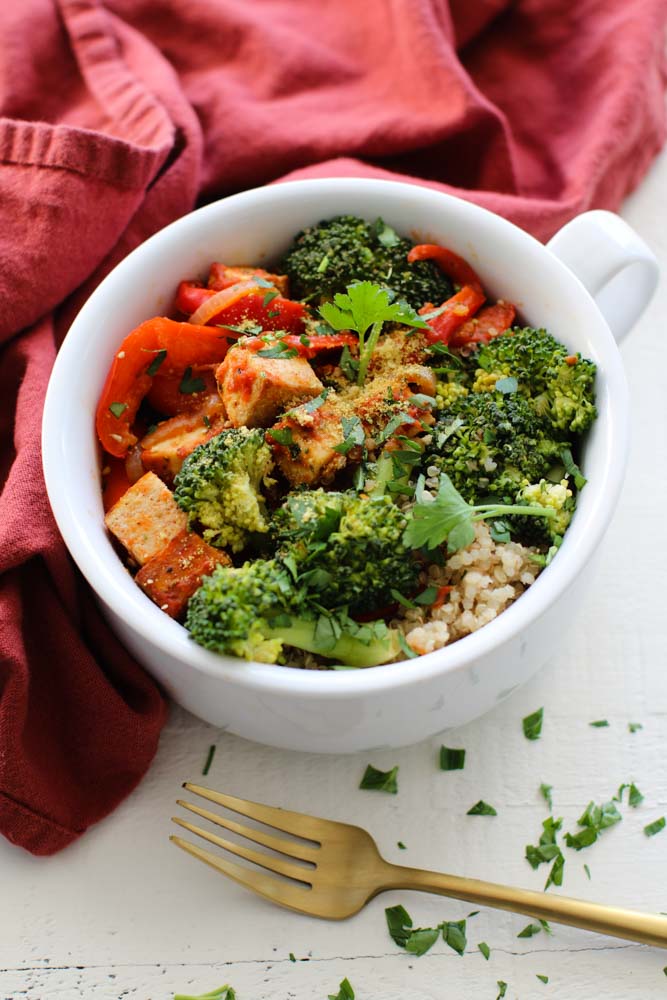 Tofu Cacciatore Bowl With Bell Pepper & Broccoli
