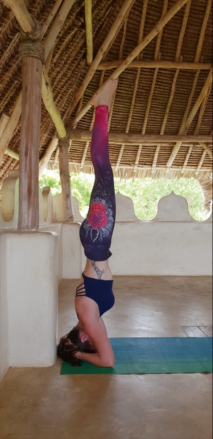 headstand pose in yoga 