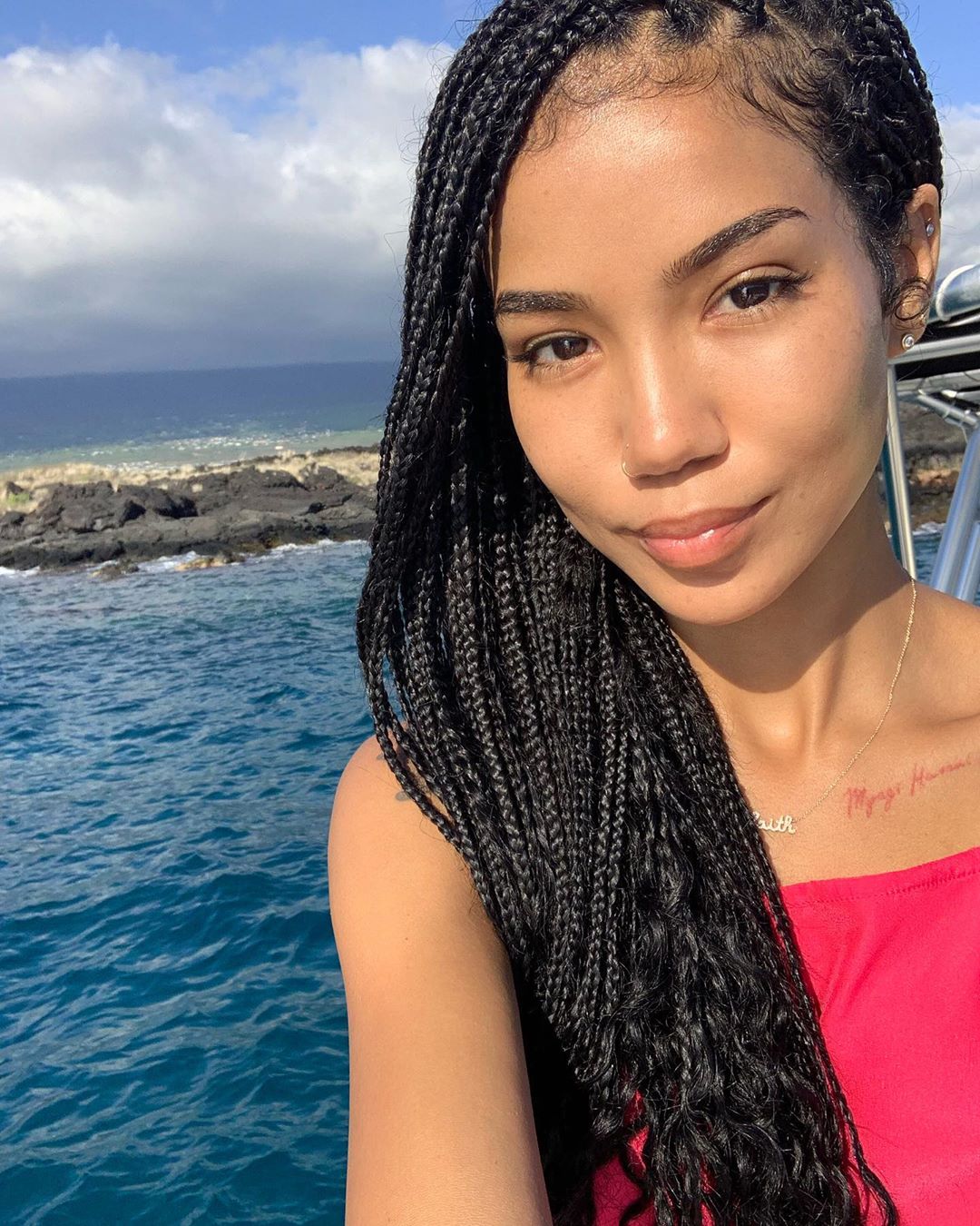 Jhené Aiko Credits This Completely Free Thing With Glowing Skin (And It's Not Water)