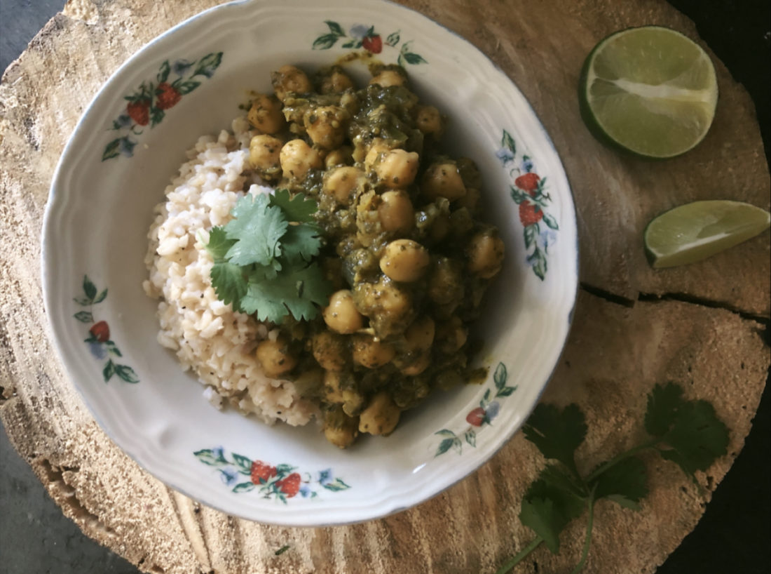 Vegan Roasted Tomatillo Curry Recipe With Chickpeas
